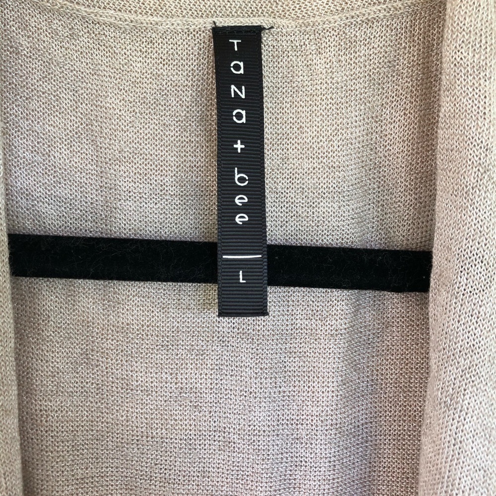 Tana + Bee Long Vest - Picture 2 of 5